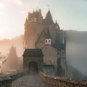 Can you navigate the waters of commerce? The economic fate of your kingdom is in your hands!